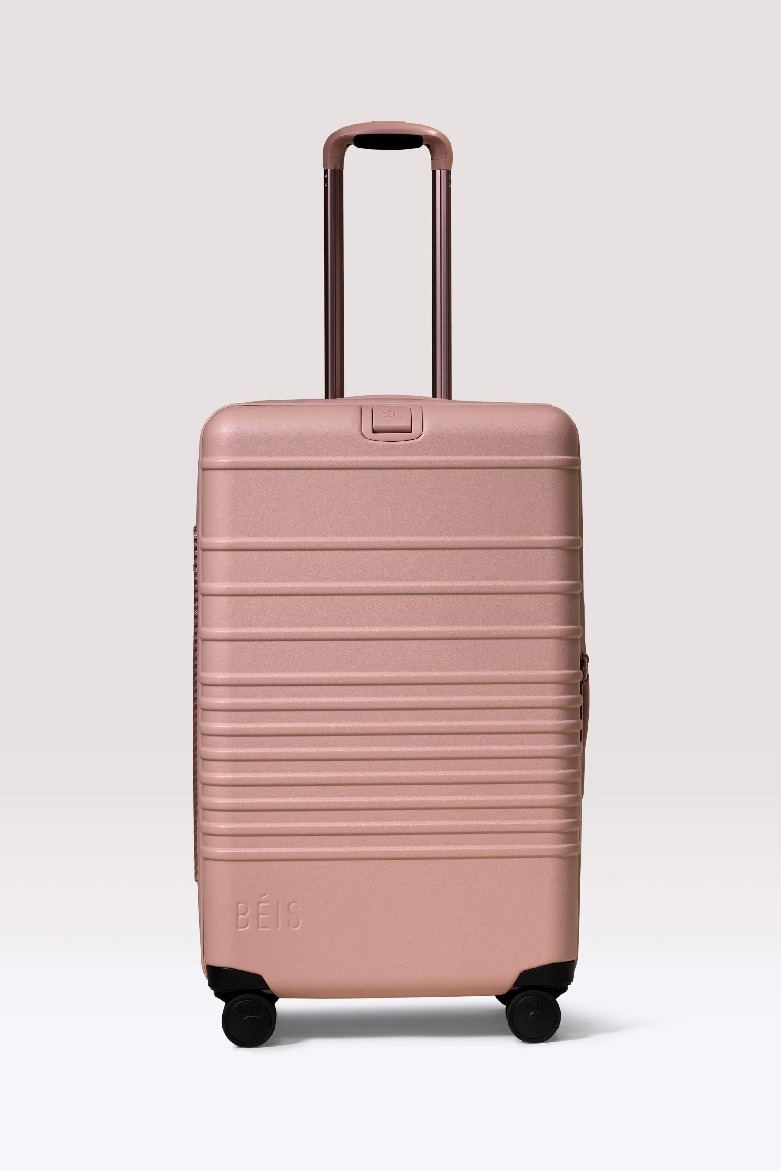 BÉIS 'The Medium Check-In Roller' in Atlas Pink - 26 in Pink