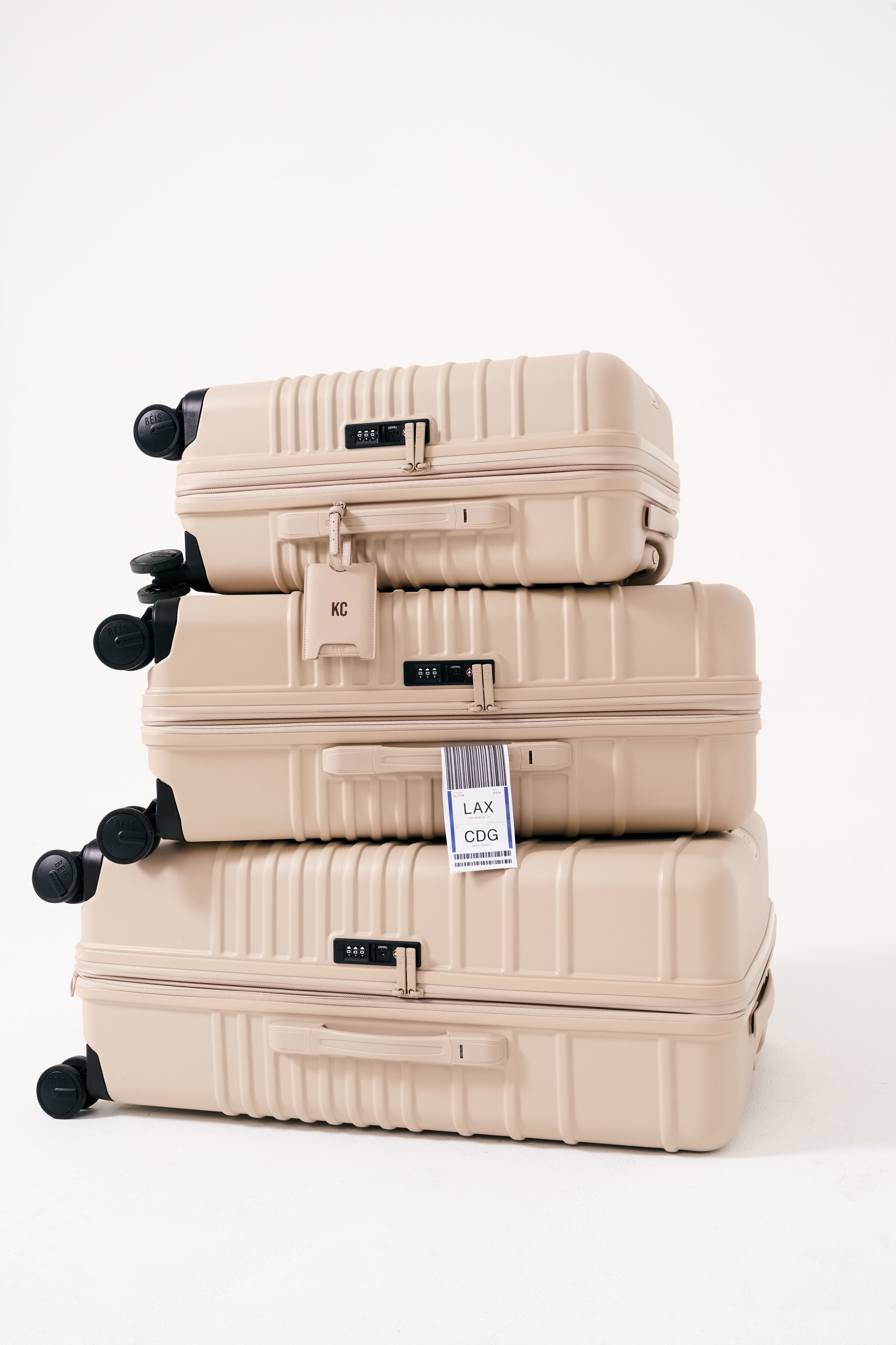 BÉIS 'The Large Check-In Roller' in Beige - 29 inch Beige Rolling