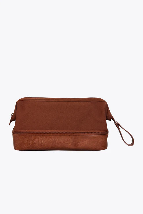 BÉIS 'The Dopp Kit' In Maple - Brown Travel Toiletry Bag & Toiletry Kit