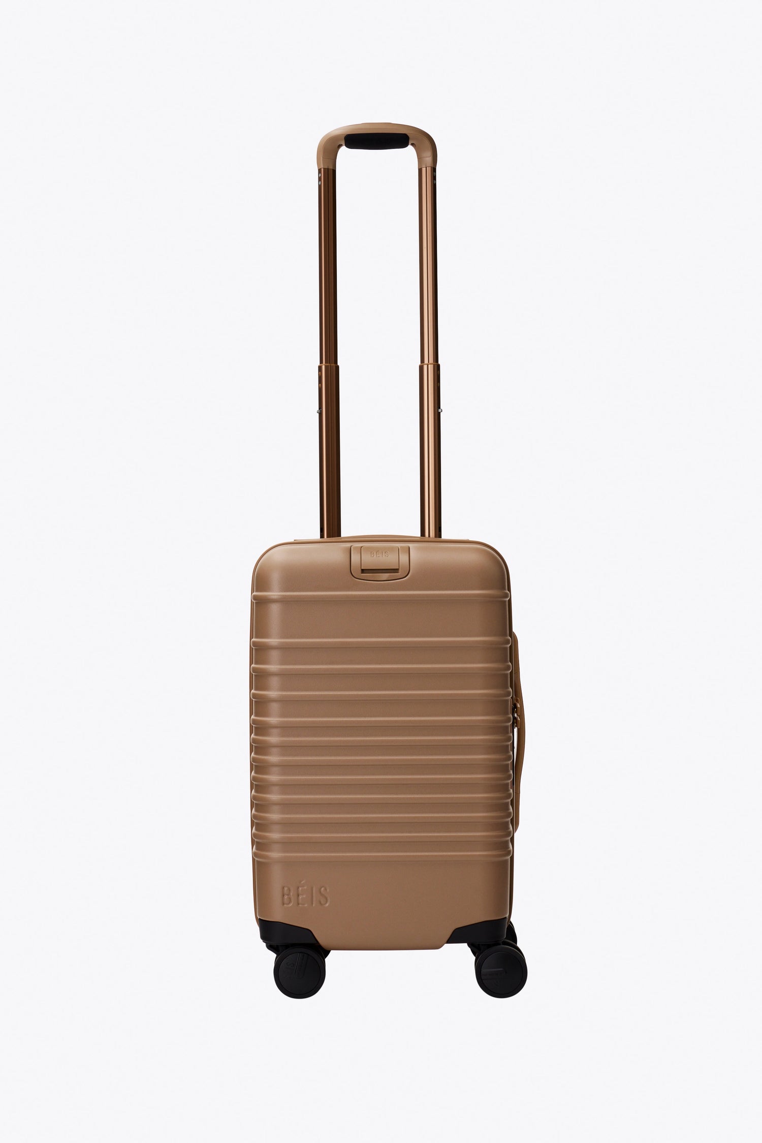 family-luggage-bags-582f37