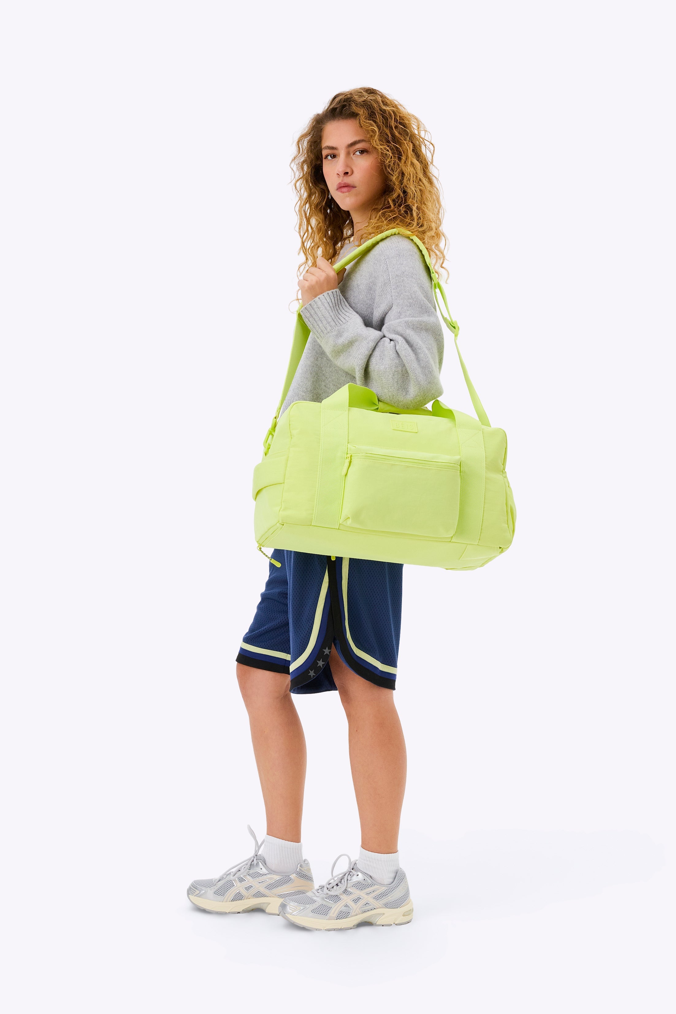 BÉIS 'The Sport Duffle Backpack' in Limone - Neon Gym Duffle Backpack