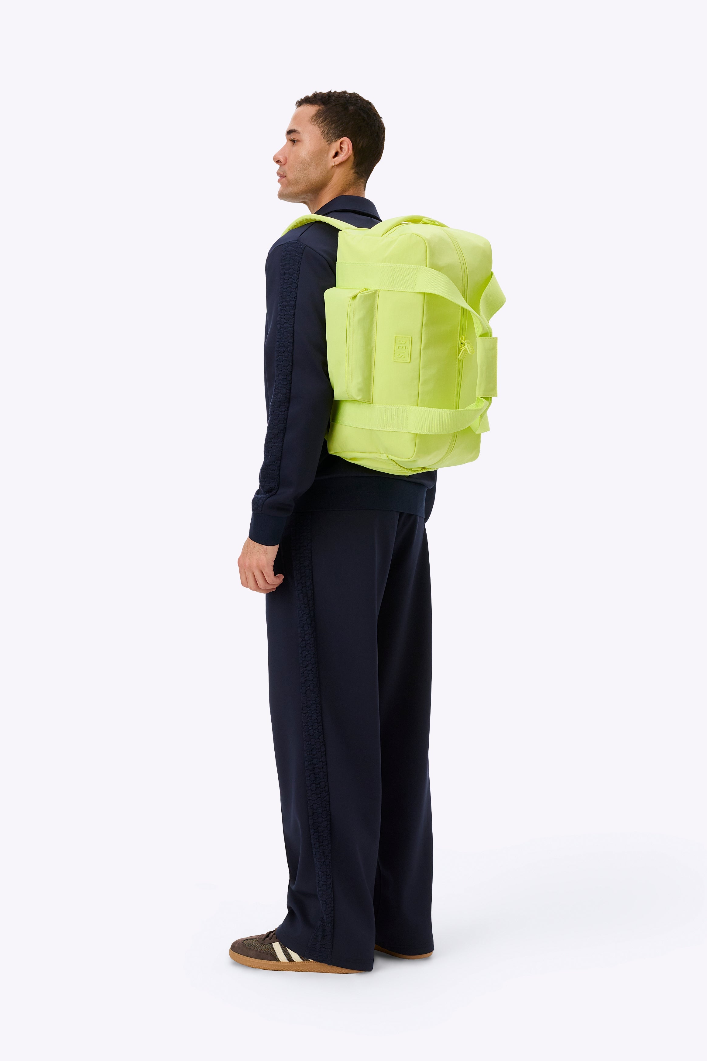 BÉIS 'The Sport Duffle Backpack' in Limone - Neon Gym Duffle Backpack
