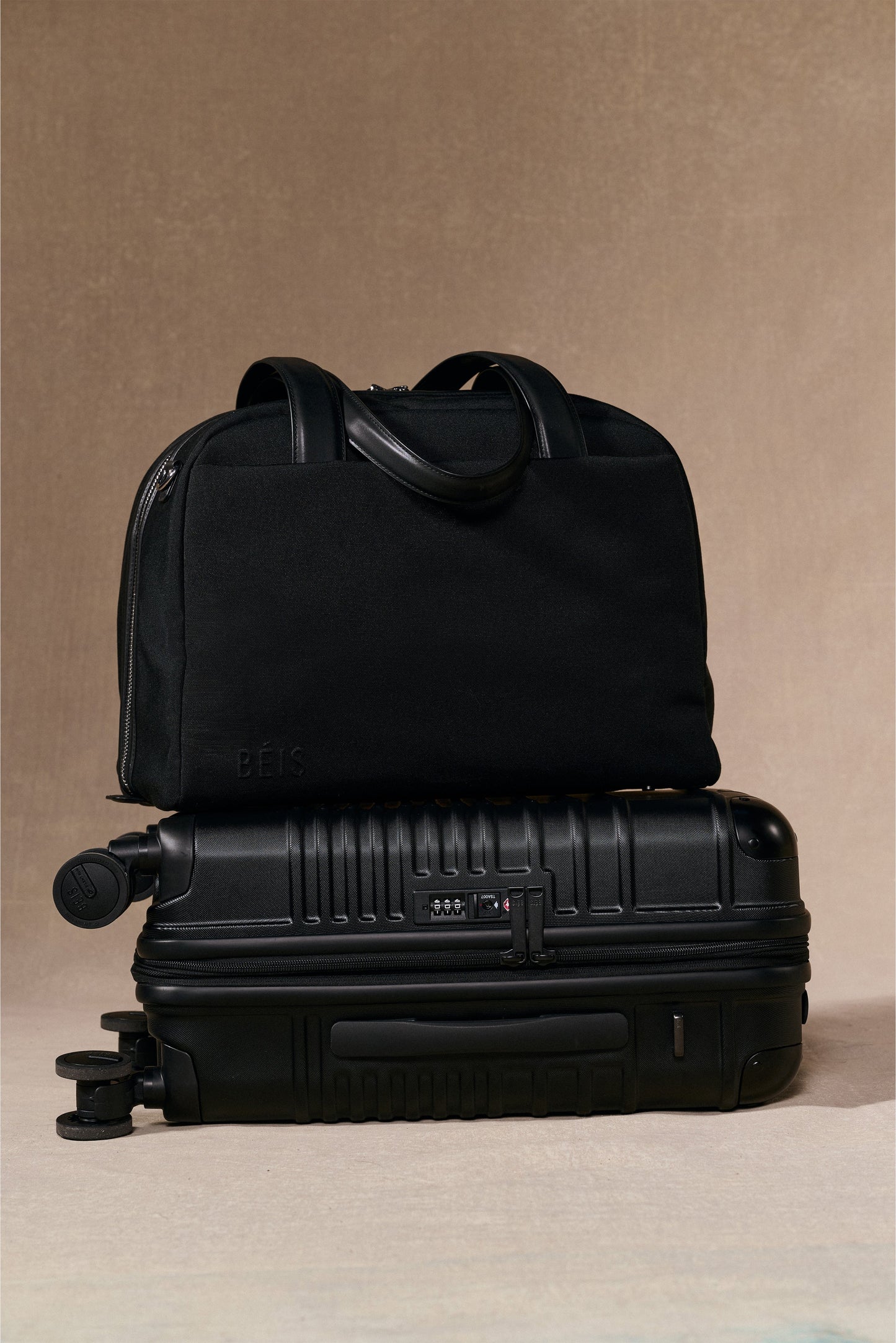 The Duffle in Black