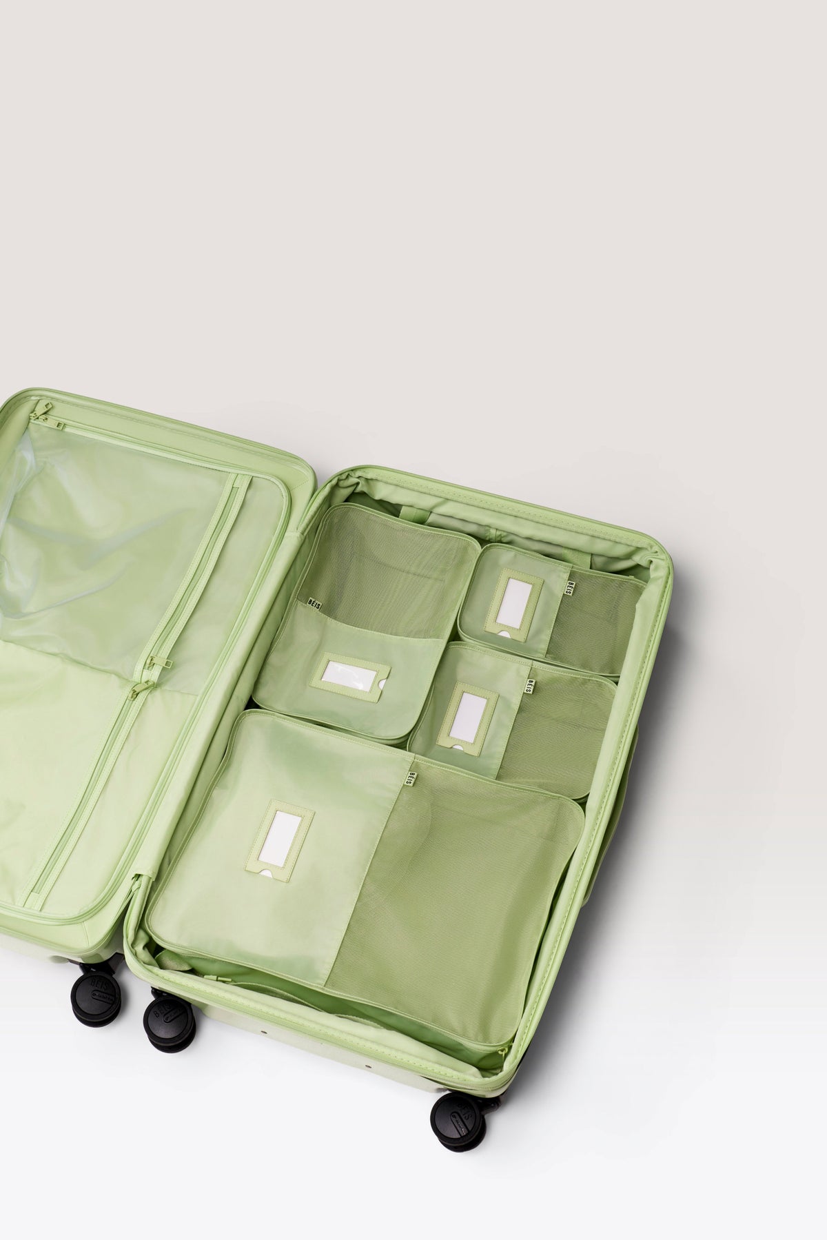 The Packing Cube Small in Mint