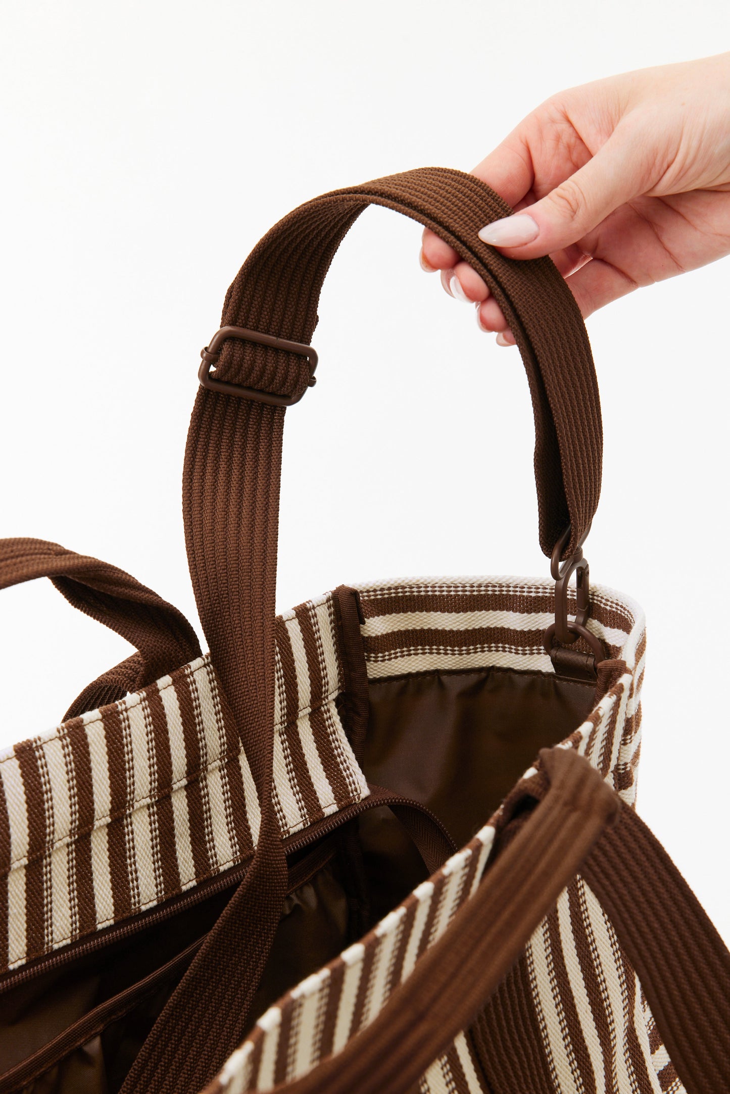 The Vacation Tote in Maple Stripe