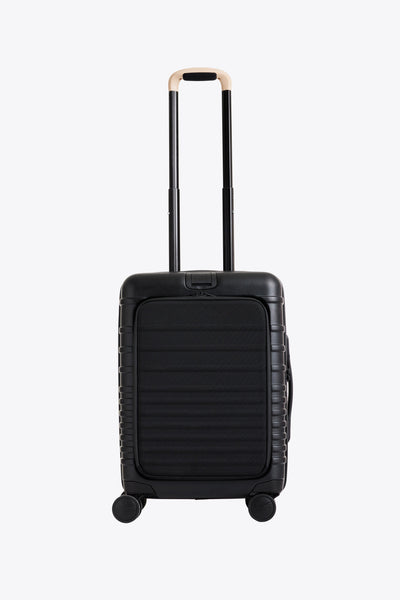 BÉIS 'The Front Pocket Carry-On' In Black - Black Carry-On Luggage