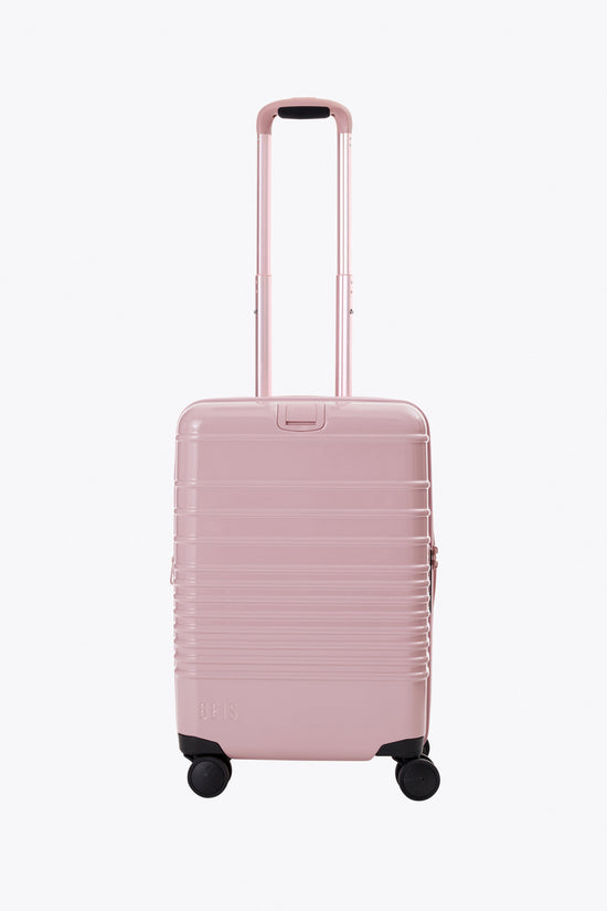 Le Carry-On Roller en rose Atlas brillant