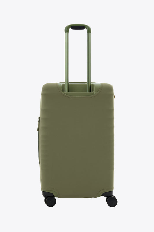 Le couvre-bagages d'enregistrement moyen en olive