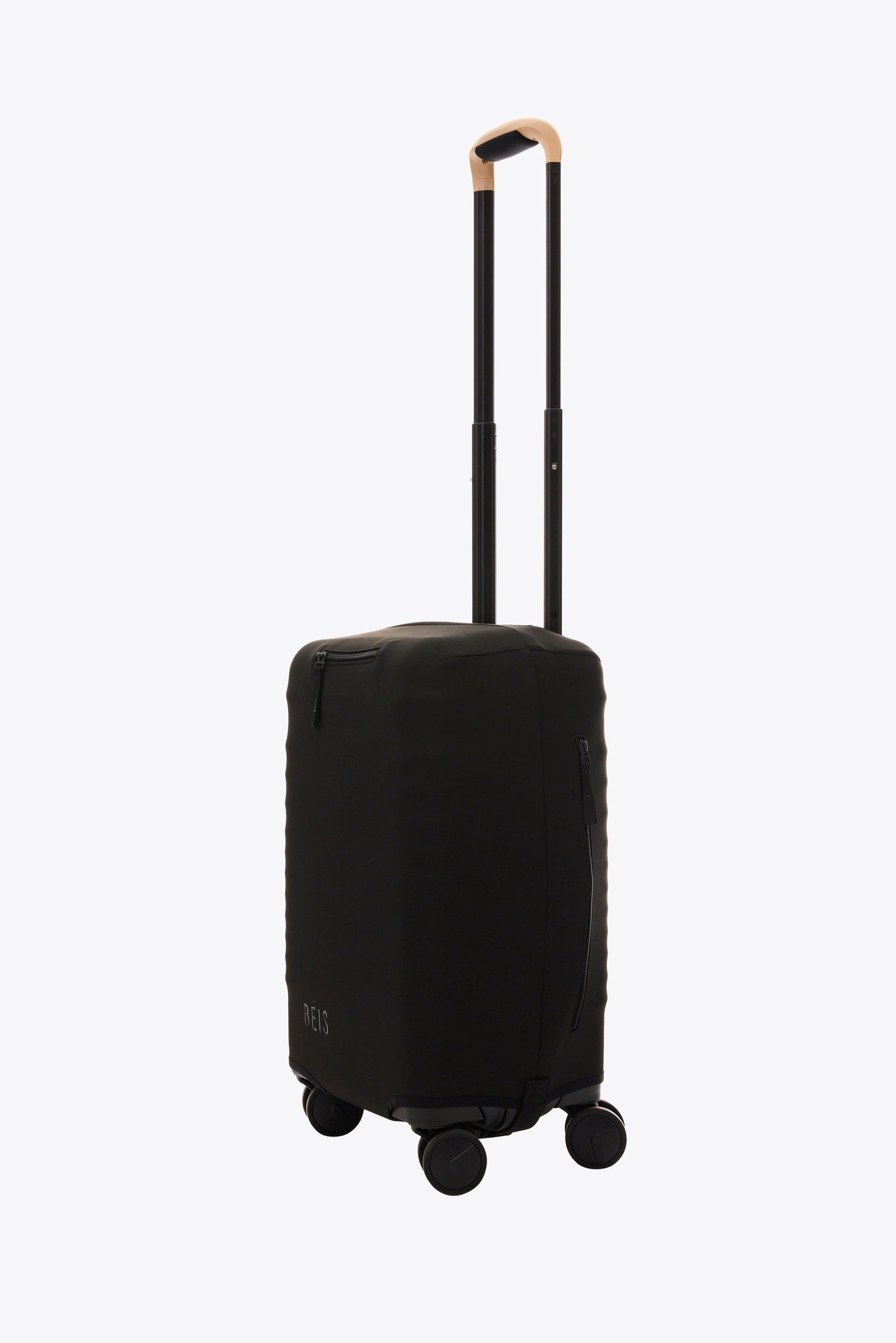 Le petit couvre-bagages de cabine en noir