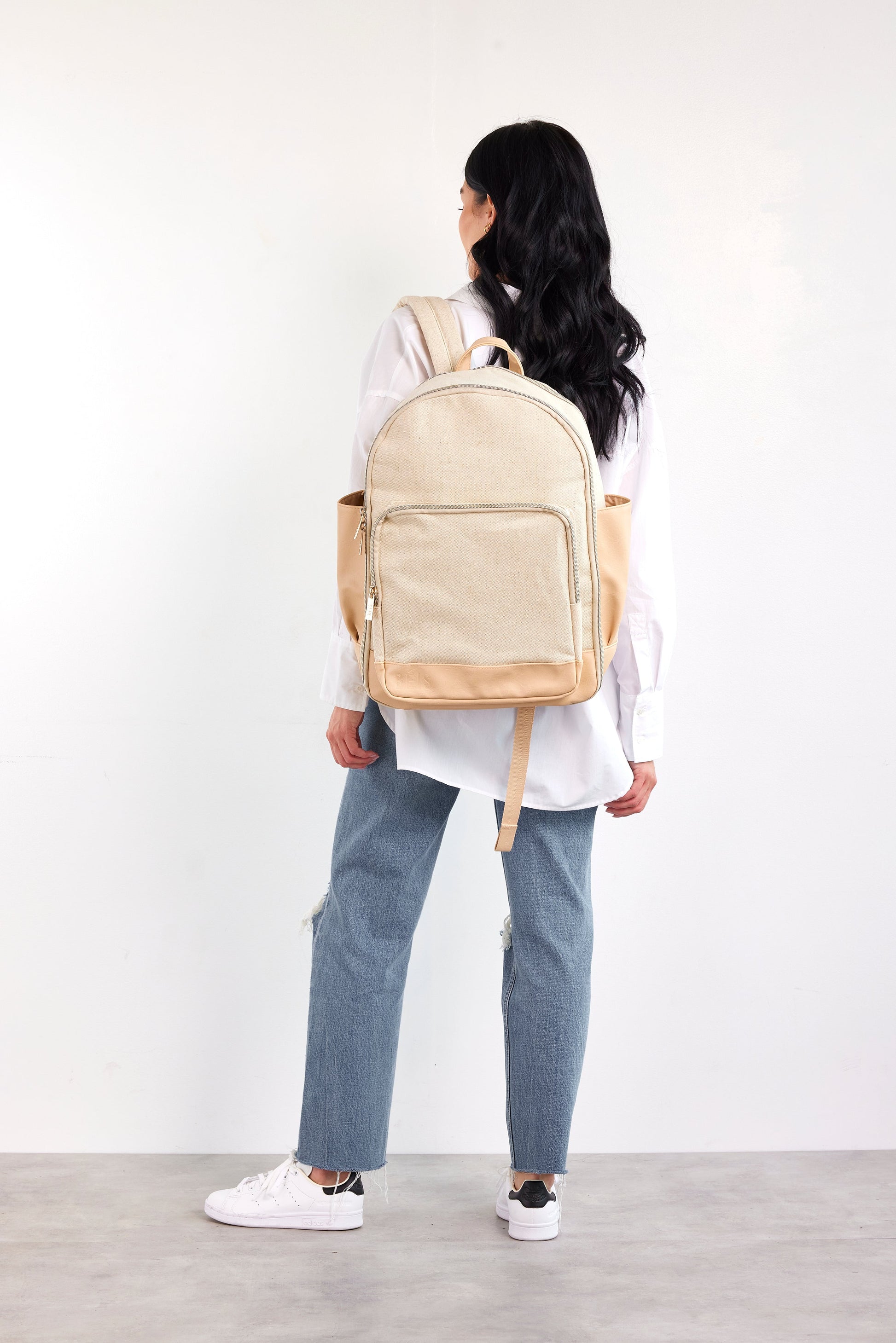 beige leather backpack outfit BÉIS 'The Backpack' in Beige