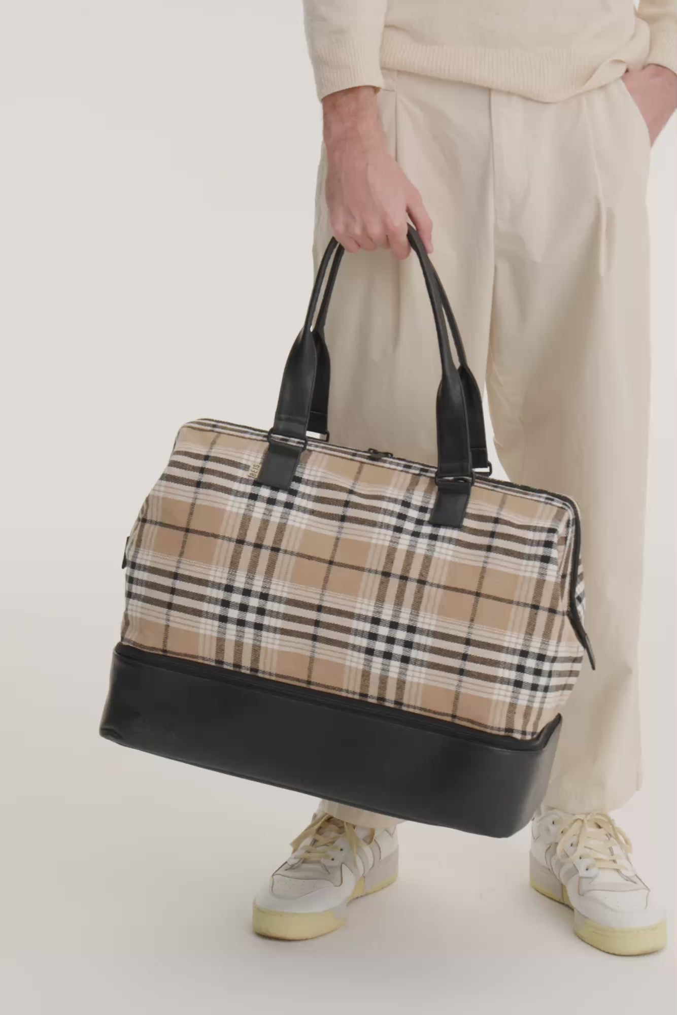 Beis plaid weekender bag Outlet