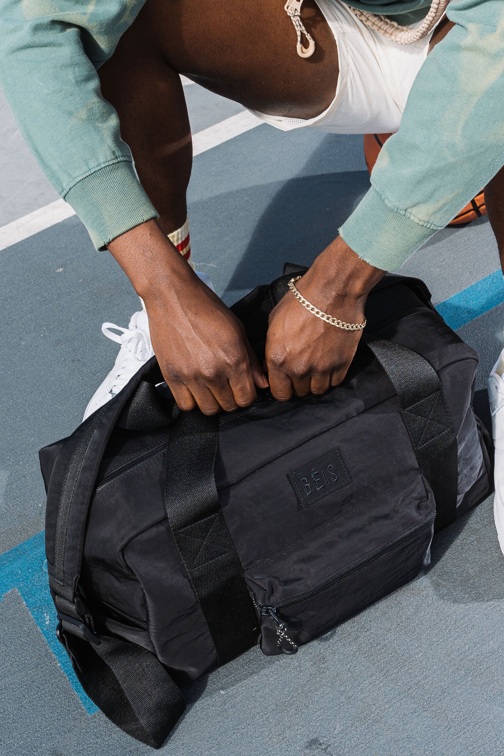 Beis convertible duffle Clearance