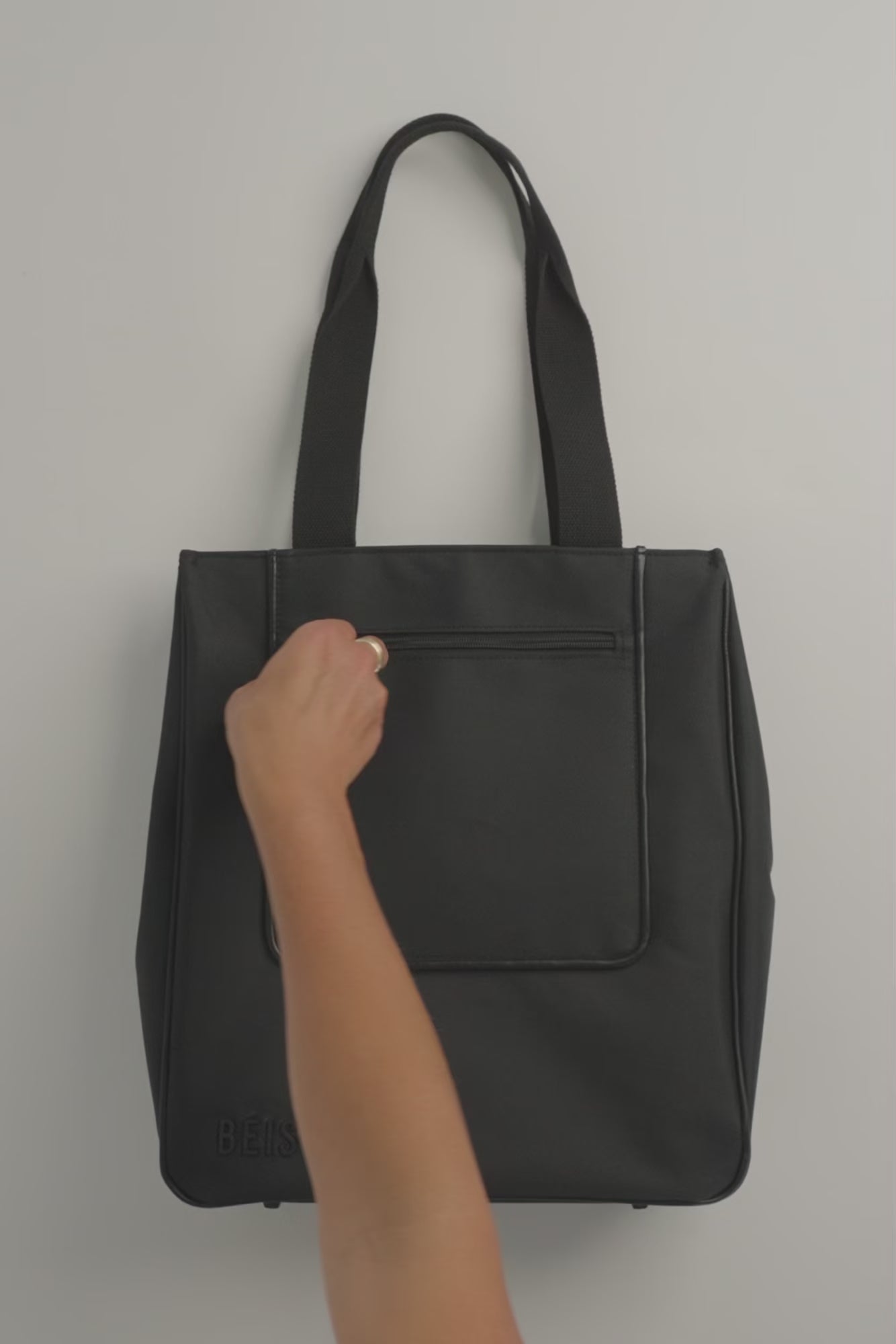 The North To South Tote in Black