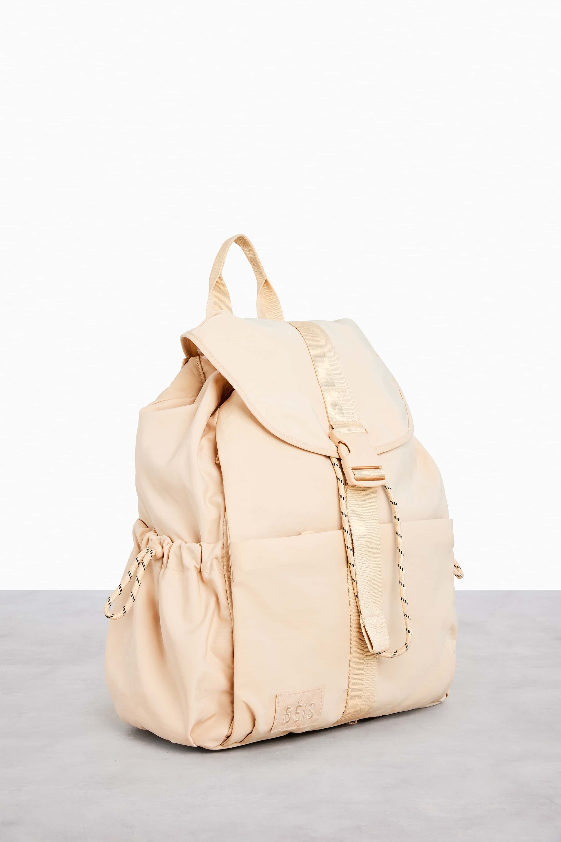 The Backpack Sport - in Chic Backpack Beige Tennis Inspired