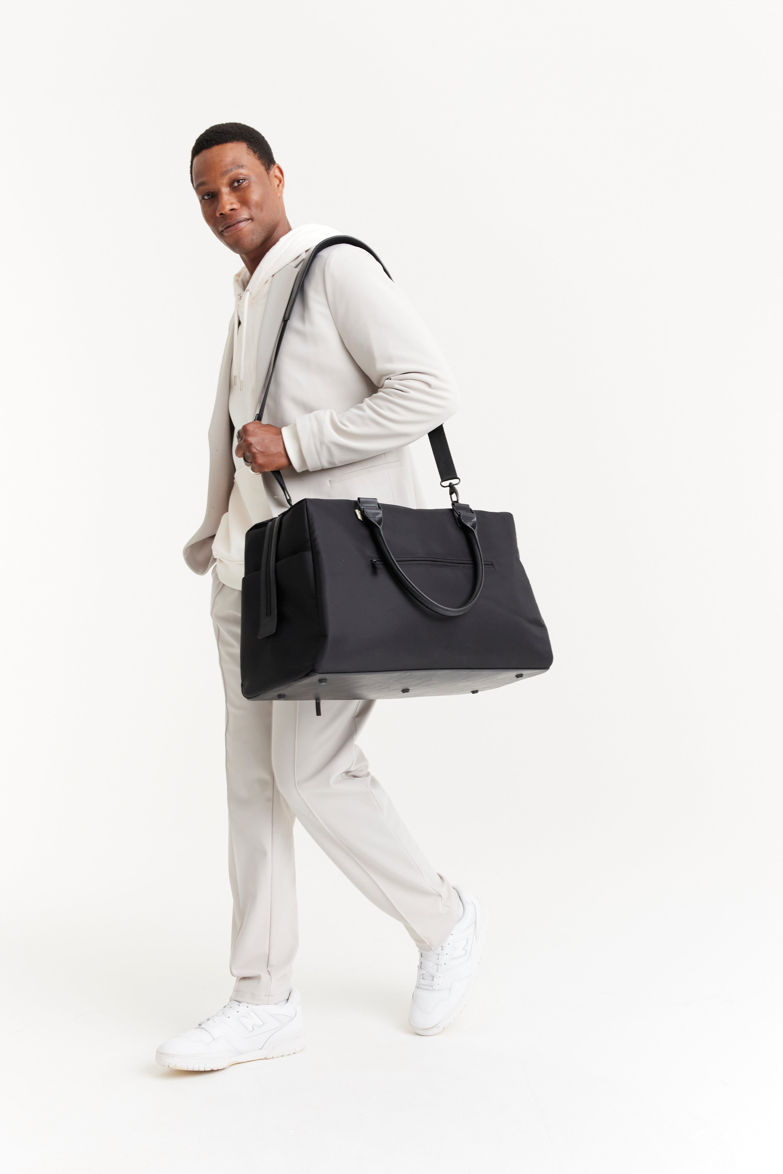 Beis duffle outlet bag