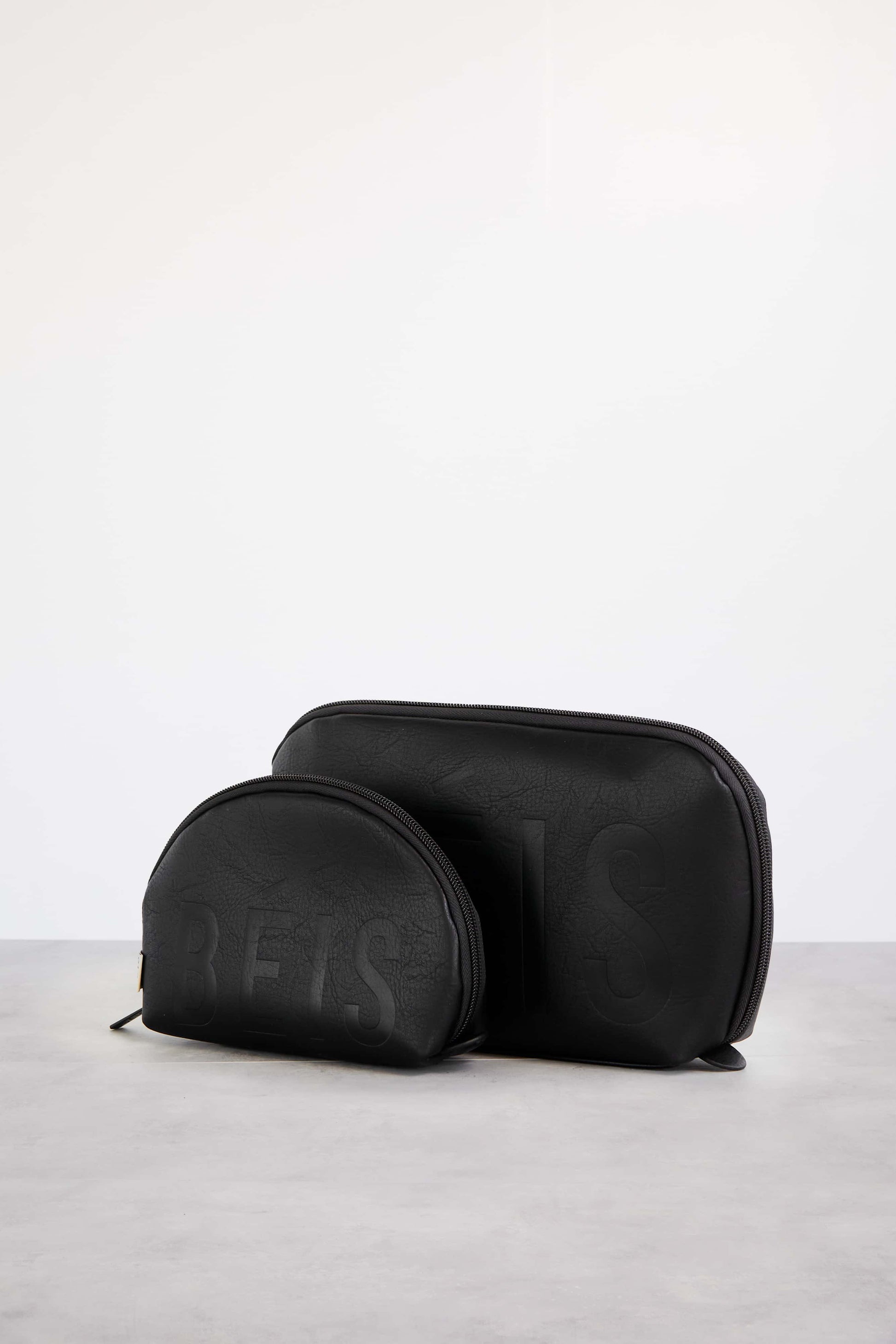 Cosmetic Pouch Set Black Front