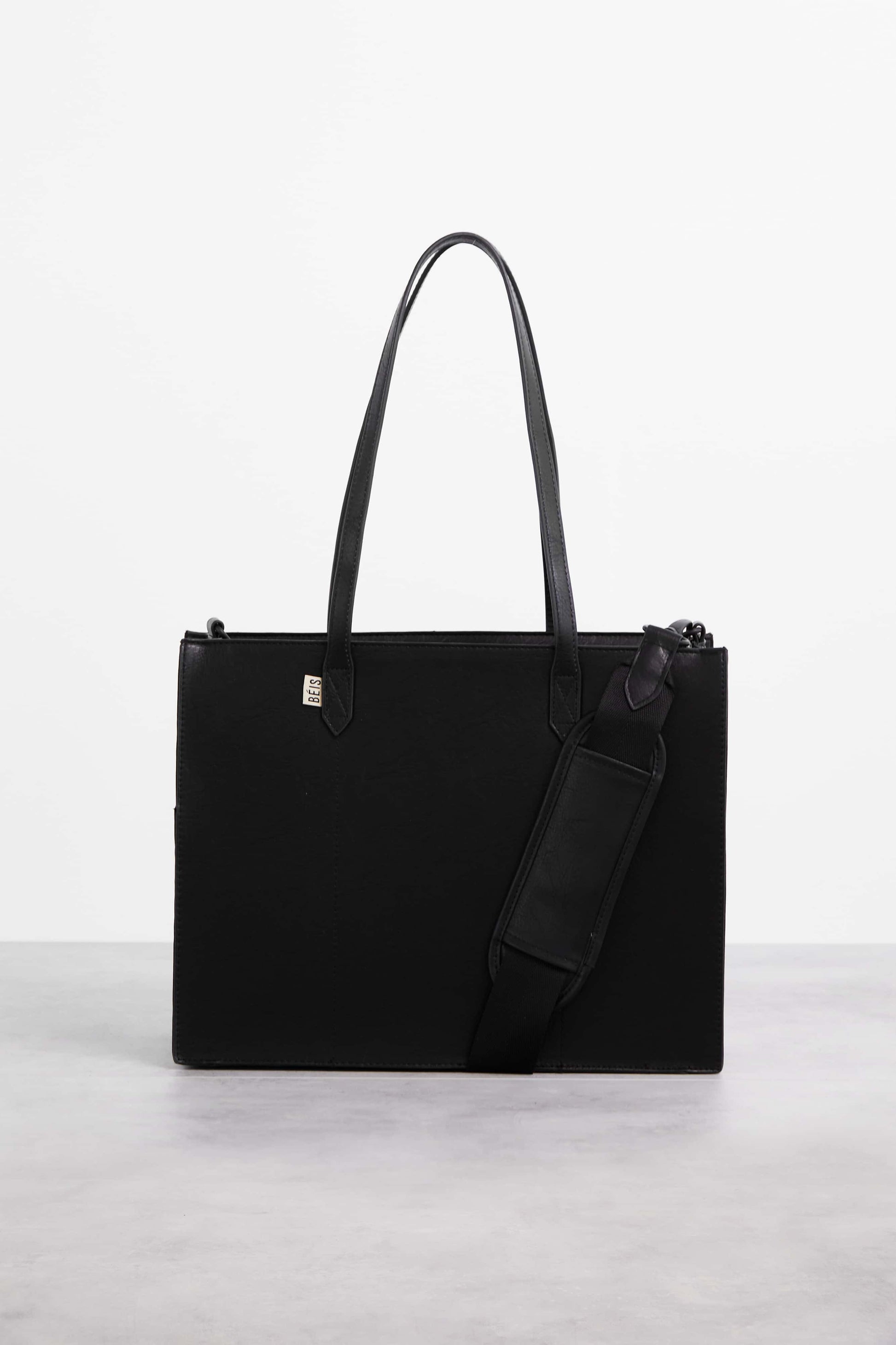 Black Leather Executive Office Bag, Capacity: 4 Kg