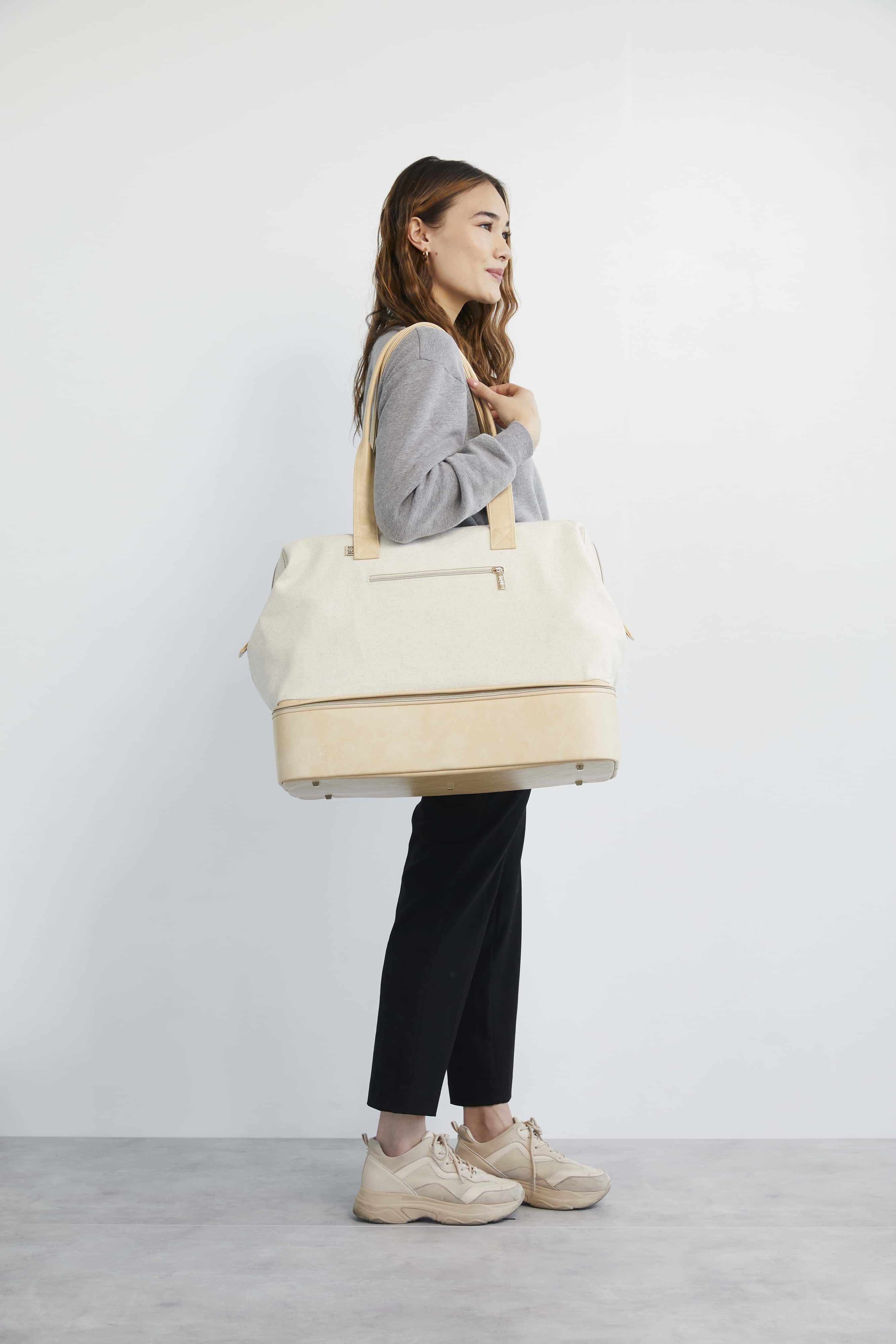 BÉIS 'The Convertible Mini Weekender' in Beige - Mini Travel Weekender Bag