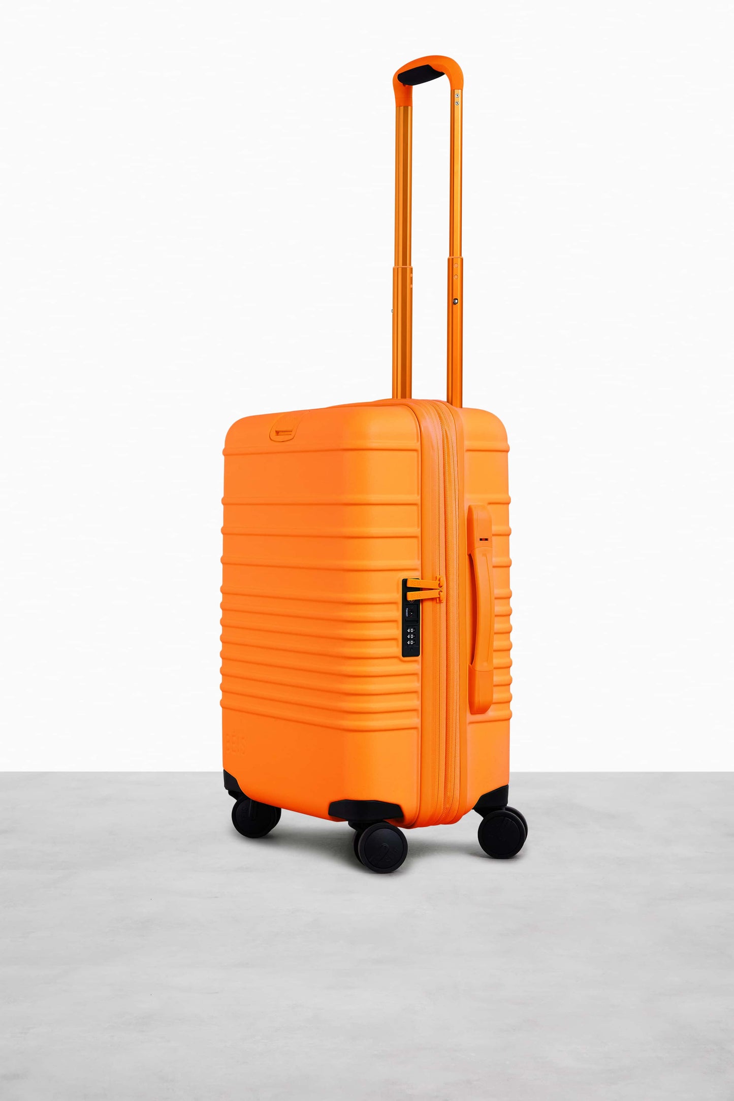 Le Carry-On Roller en Creamsicle