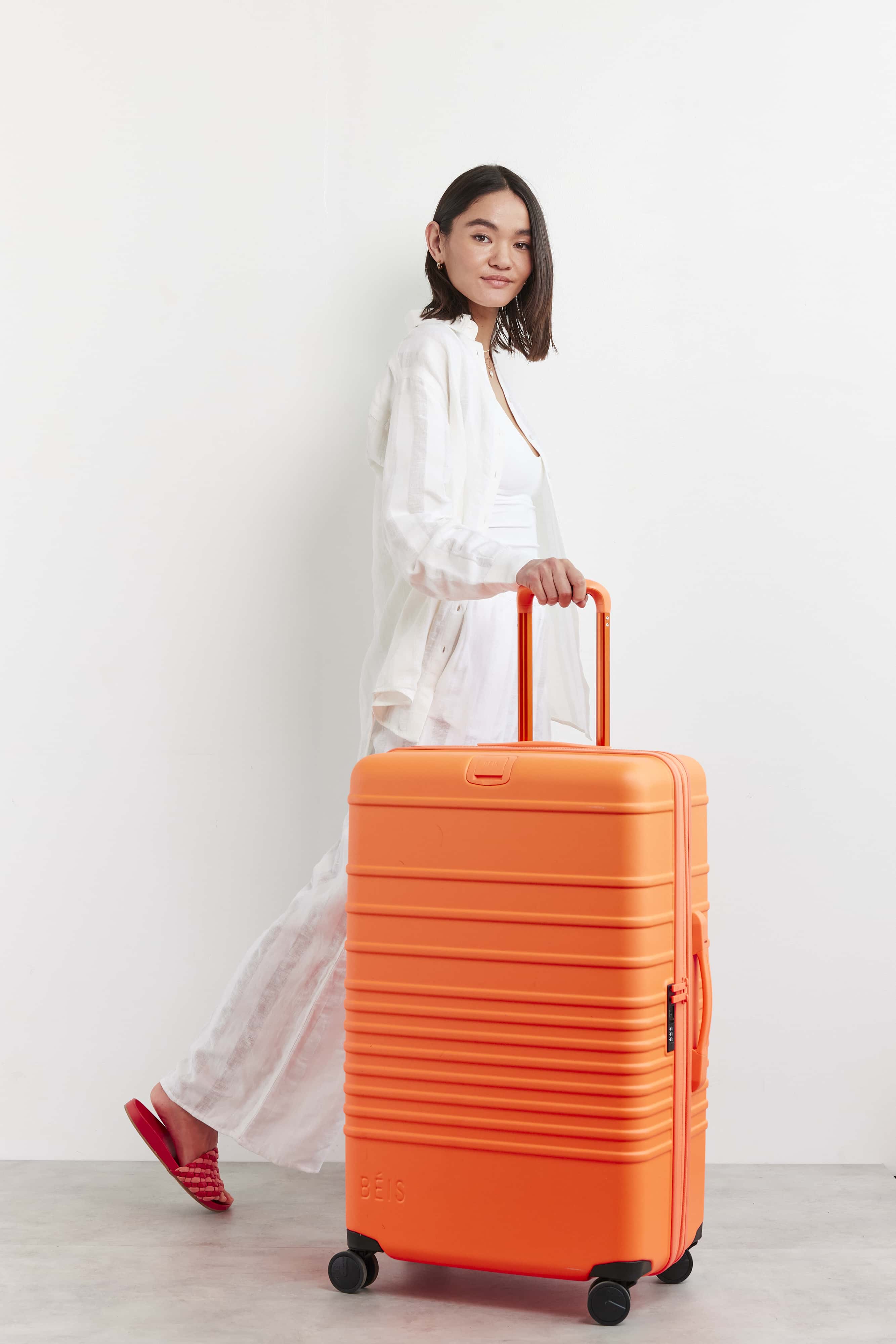 Beis outlet 29 luggage