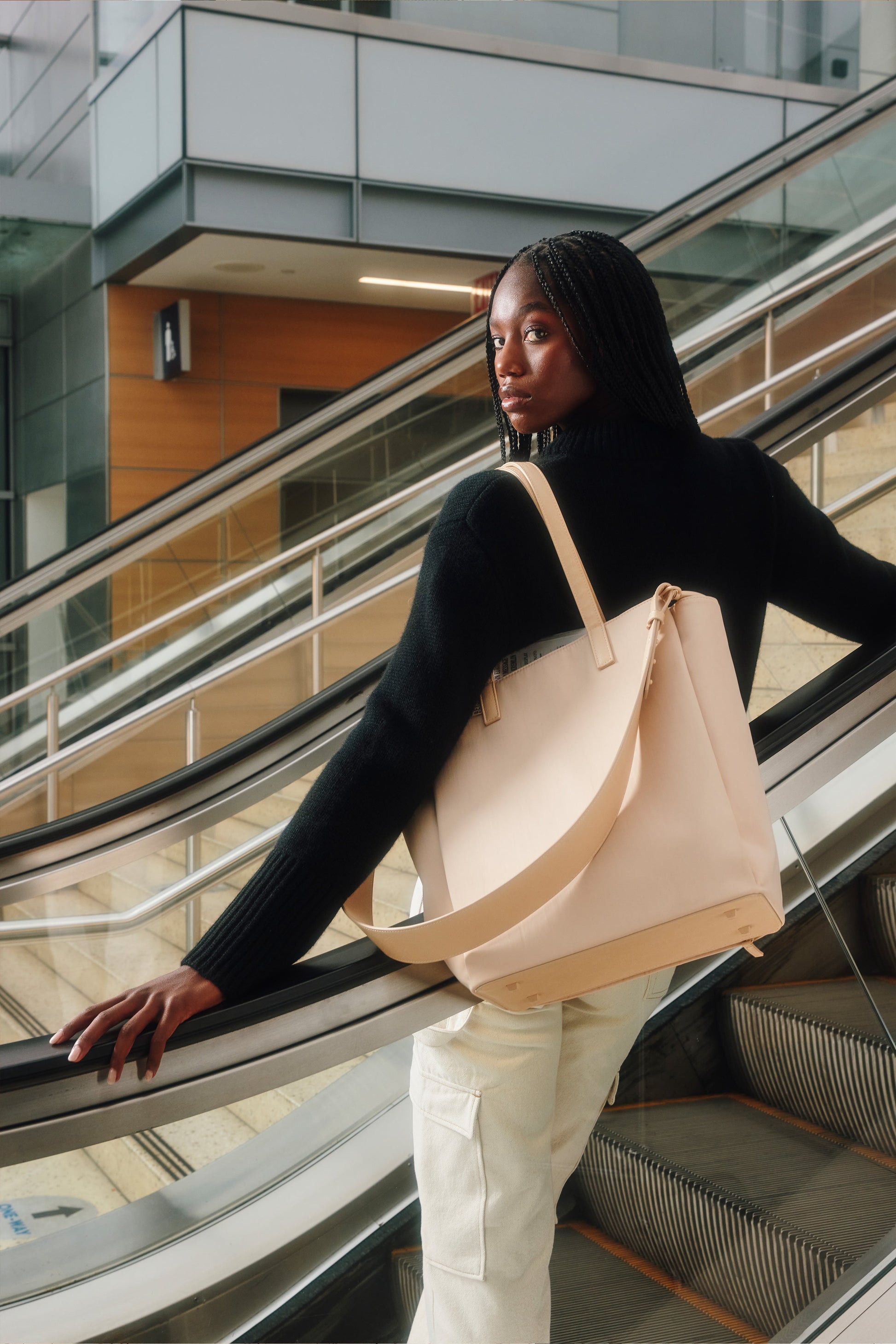 Review: This Beis Commuter Tote Bag Organizes Everything You Need